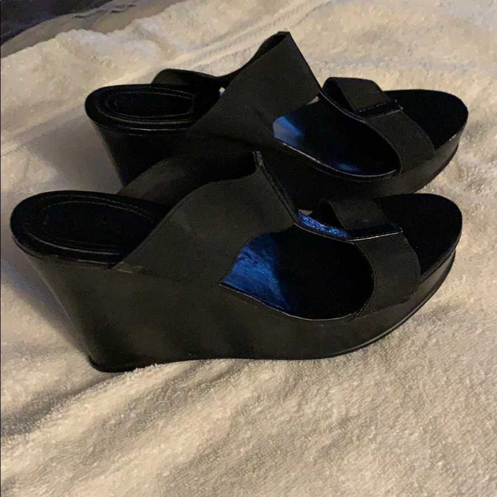 Charles David heel wedge sandals